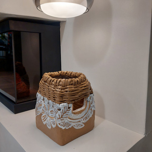 گلدان سنگی طرح دار